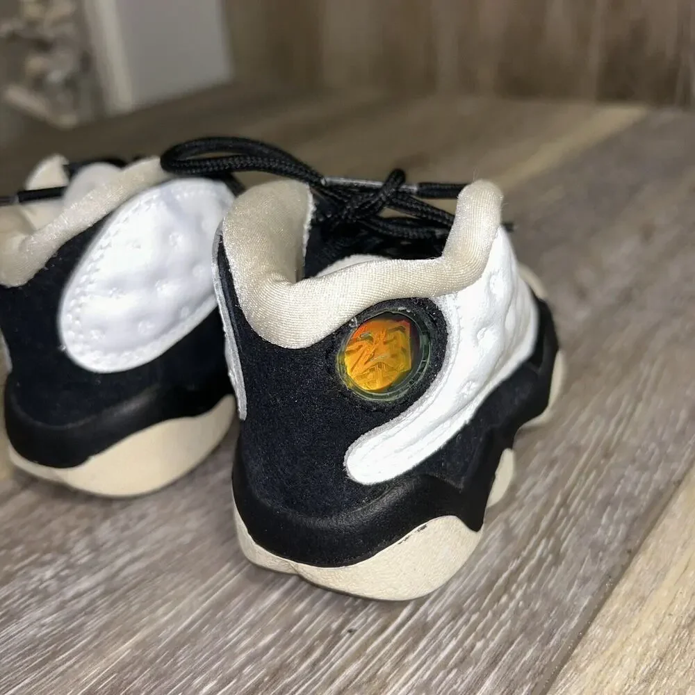 Nike Jordan XIII 13 He Got Game Air Vintage 1997 White Black Youth US Size 5C